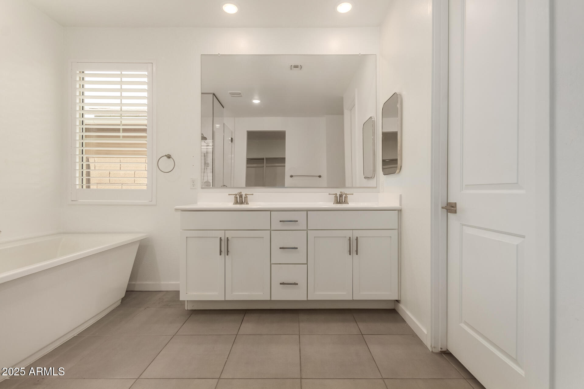 22568 East Rosa Road Queen Creek, AZ 85142 - Photo 20 of 42 Primary Bathroom