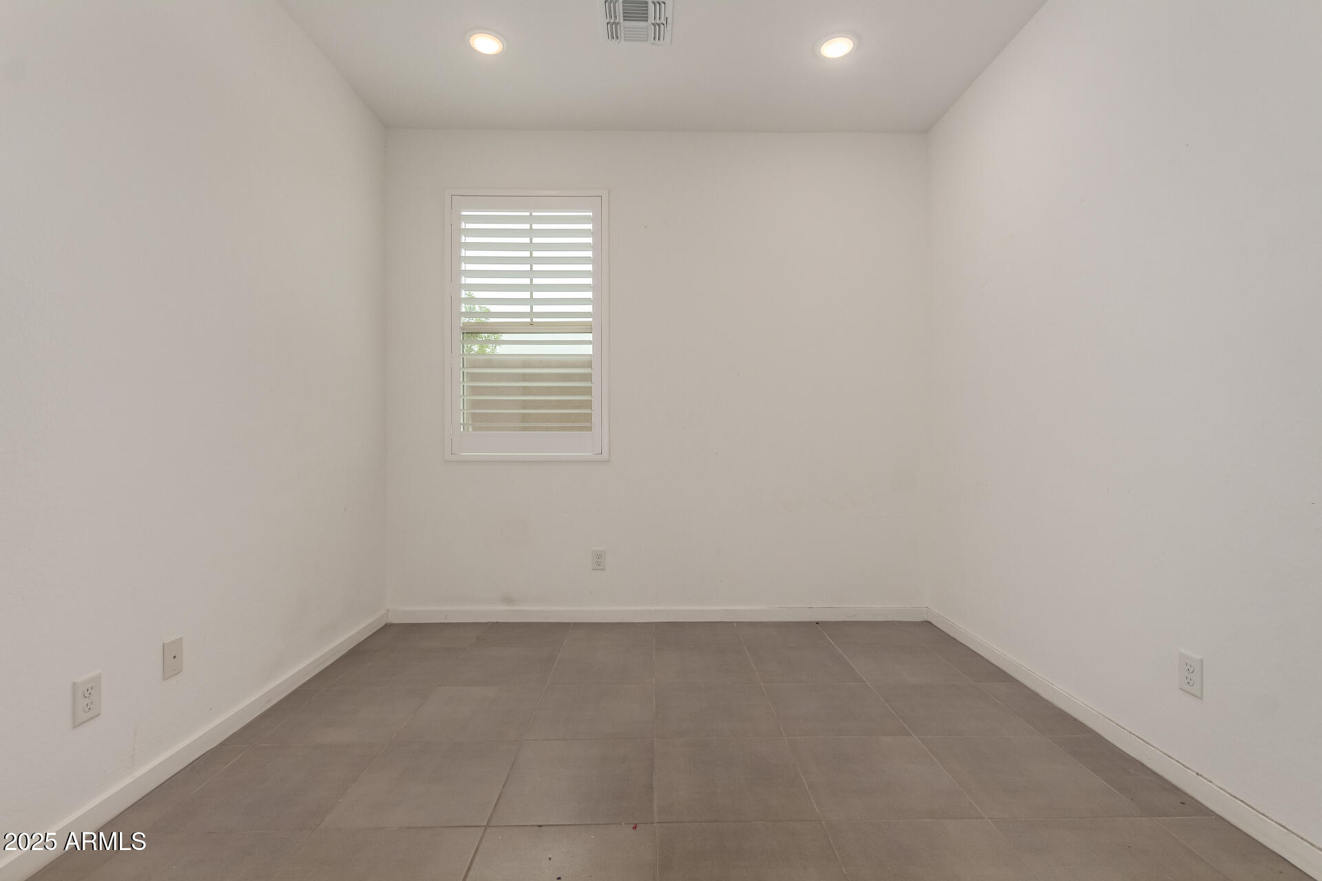 22568 East Rosa Road Queen Creek, AZ 85142 - Photo 23 of 42 Den / Game Room