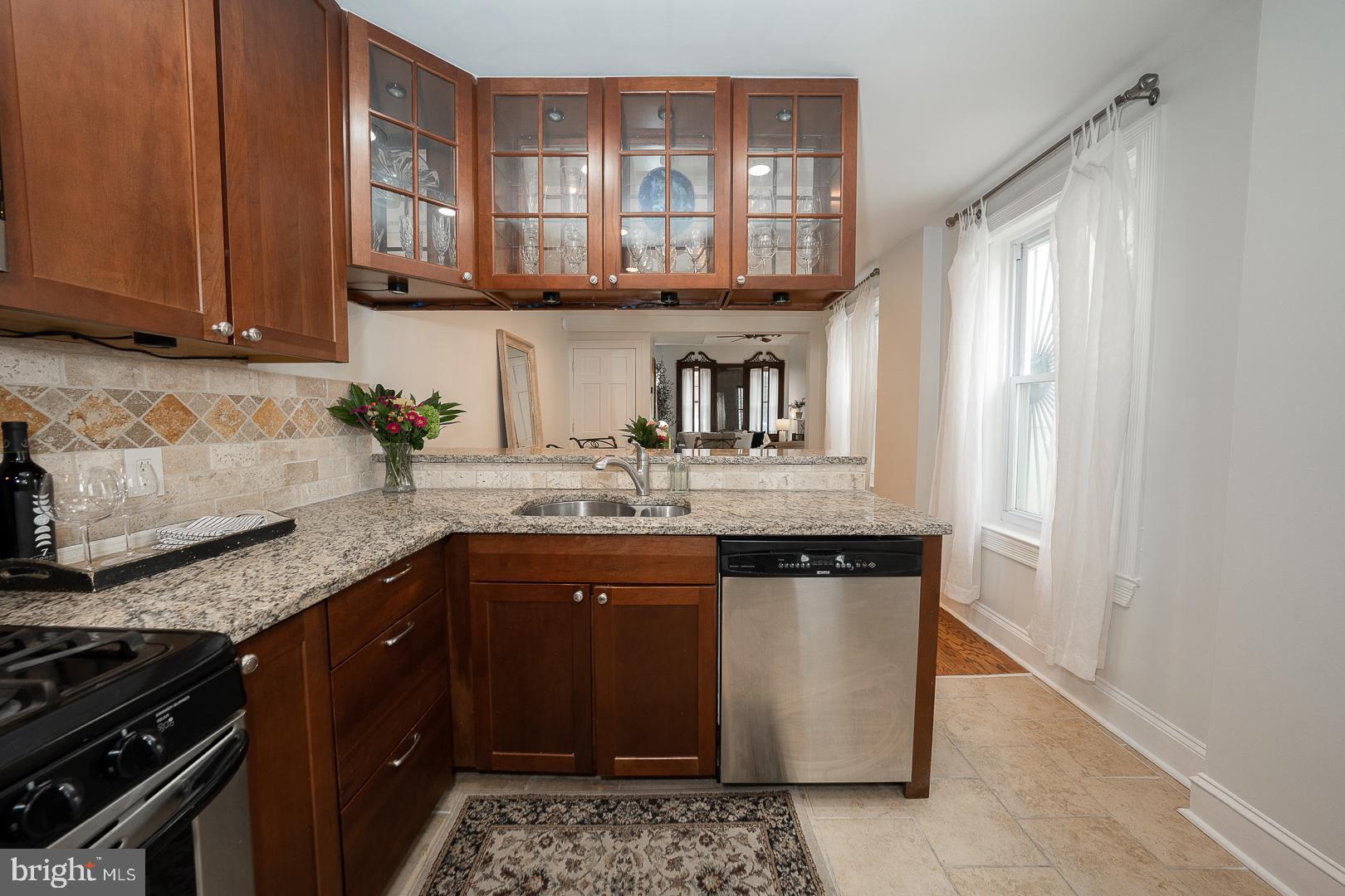 543 North 23rd Street Philadelphia, PA 19130 - Photo 12 of 29