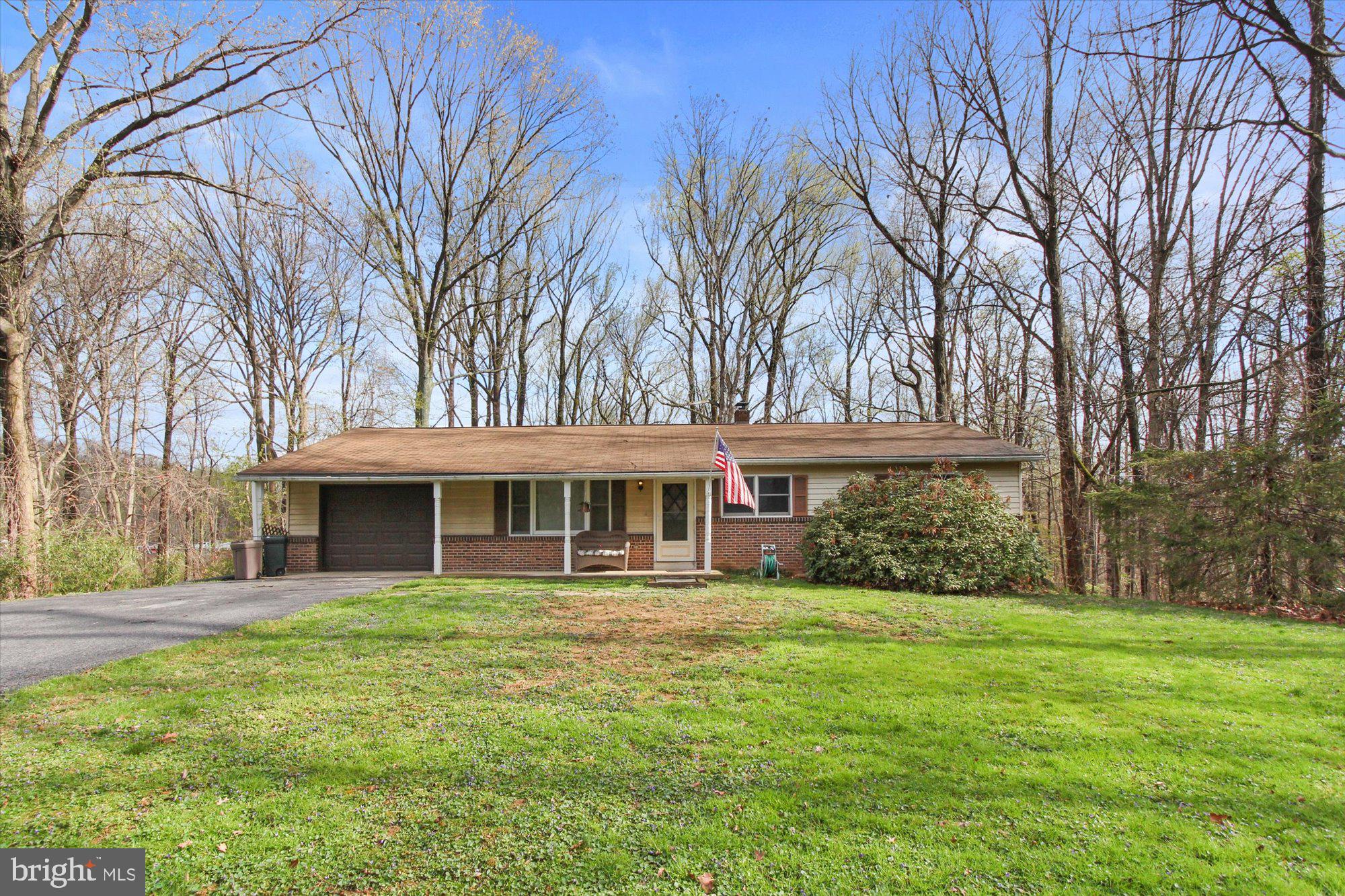 90 Village Road Etters, PA 17319 - Photo 1 of 36 Welcome Home!