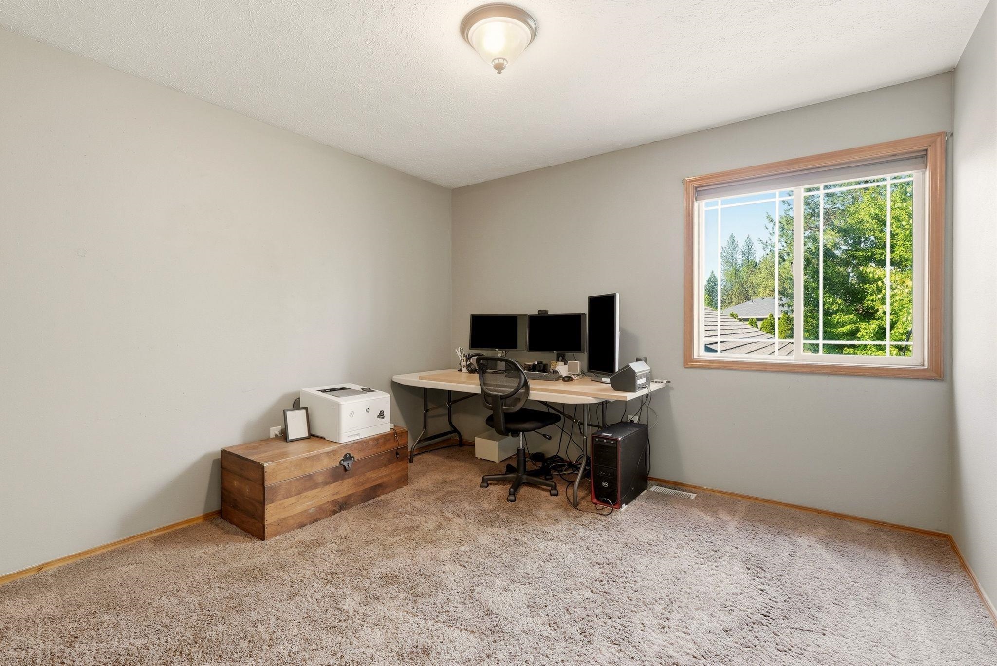 4417 East Woodglen Road Mead, WA 99021 - Photo 29 of 47