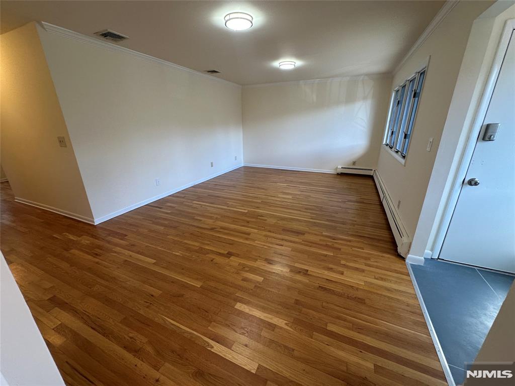 407 Jane Street, Unit 1 Fort Lee, NJ 07024 - Photo 8 of 23