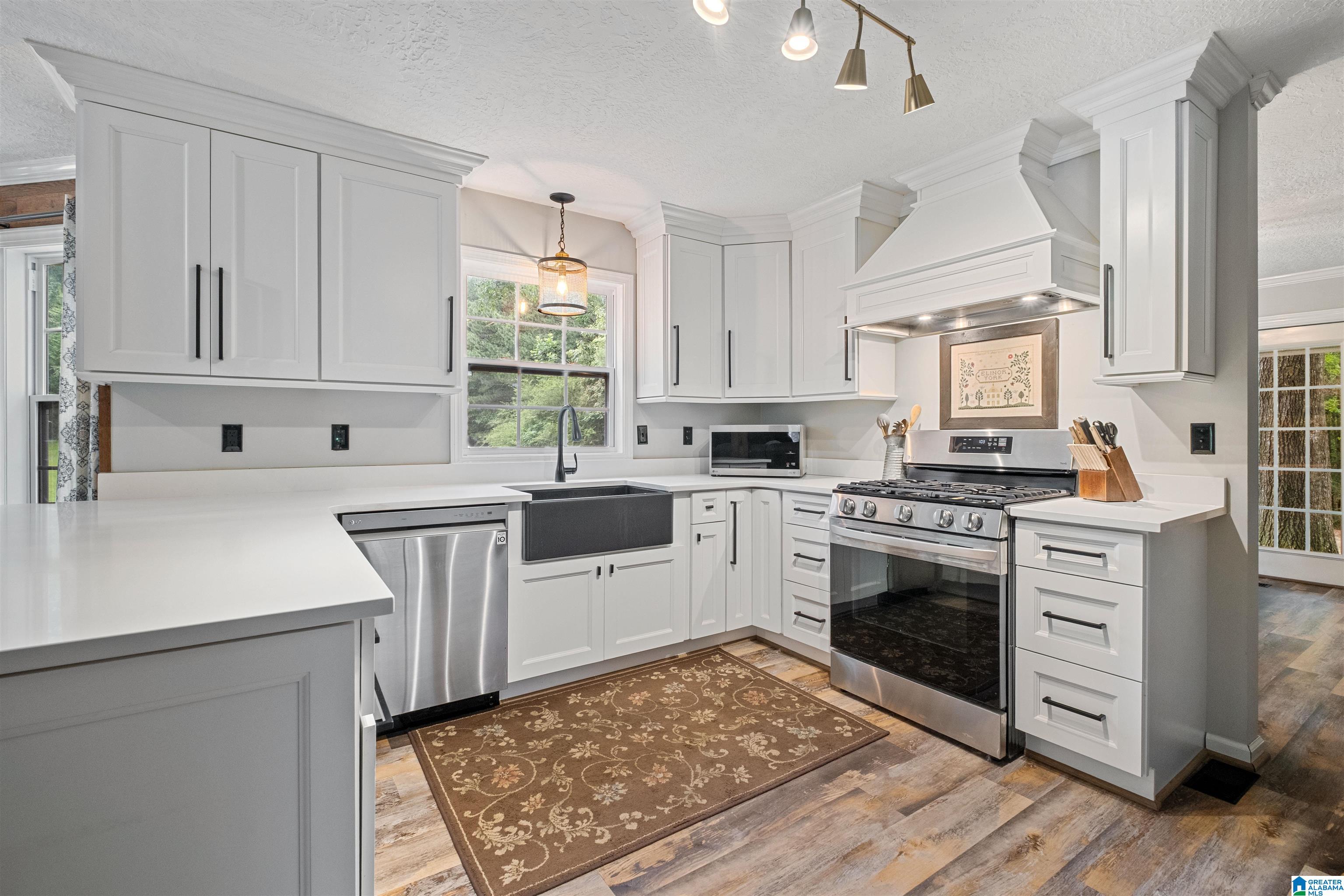 1329 Nisbet Lake Road Jacksonville, AL 36265 - Photo 9 of 60