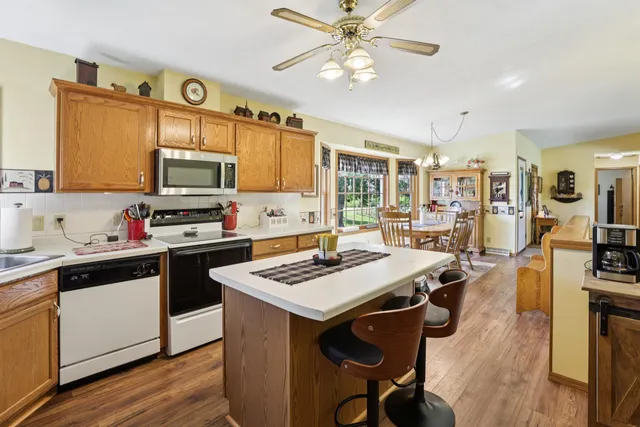 $545,000 | 28632 County Hwy BA, Richland Center, WI 53581