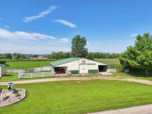 $545,000 | 28632 County Hwy BA, Richland Center, WI 53581