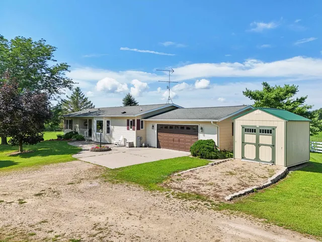 $545,000 | 28632 County Hwy BA, Richland Center, WI 53581