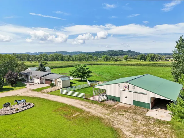 $545,000 | 28632 County Hwy BA, Richland Center, WI 53581