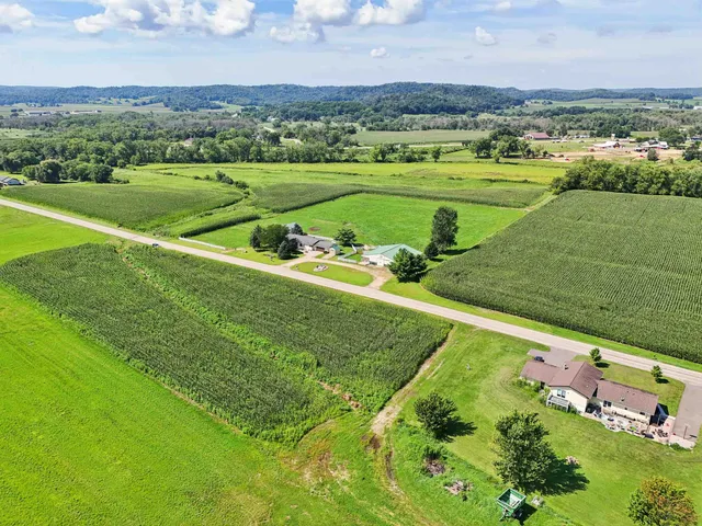 $545,000 | 28632 County Hwy BA, Richland Center, WI 53581