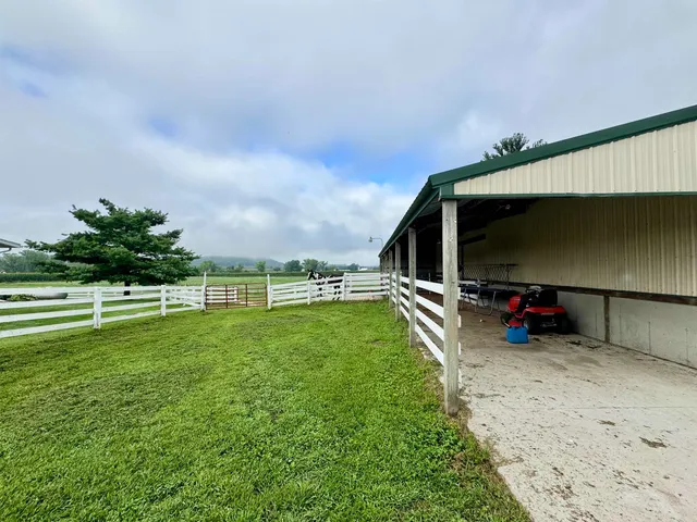 $545,000 | 28632 County Hwy BA, Richland Center, WI 53581