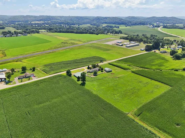 $545,000 | 28632 County Hwy BA, Richland Center, WI 53581