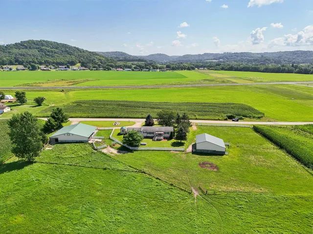$545,000 | 28632 County Hwy BA, Richland Center, WI 53581