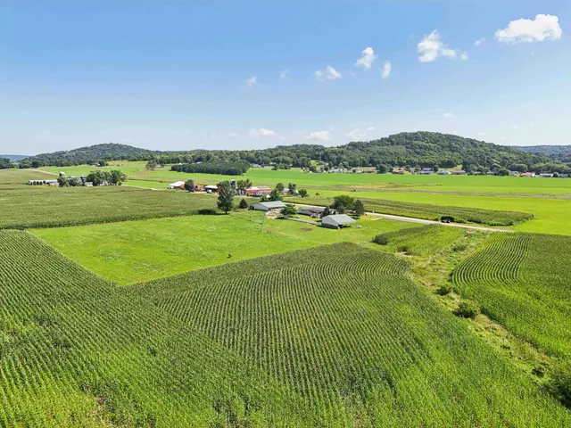 $545,000 | 28632 County Hwy BA, Richland Center, WI 53581
