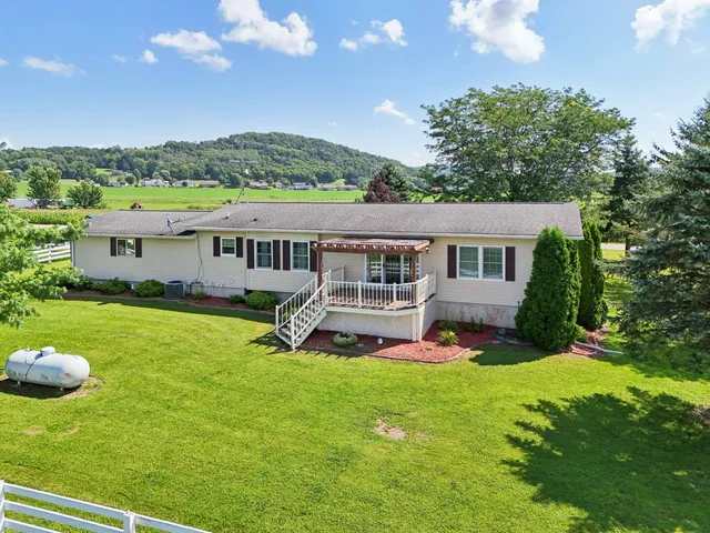 $545,000 | 28632 County Hwy BA, Richland Center, WI 53581