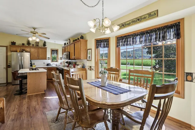 $545,000 | 28632 County Hwy BA, Richland Center, WI 53581