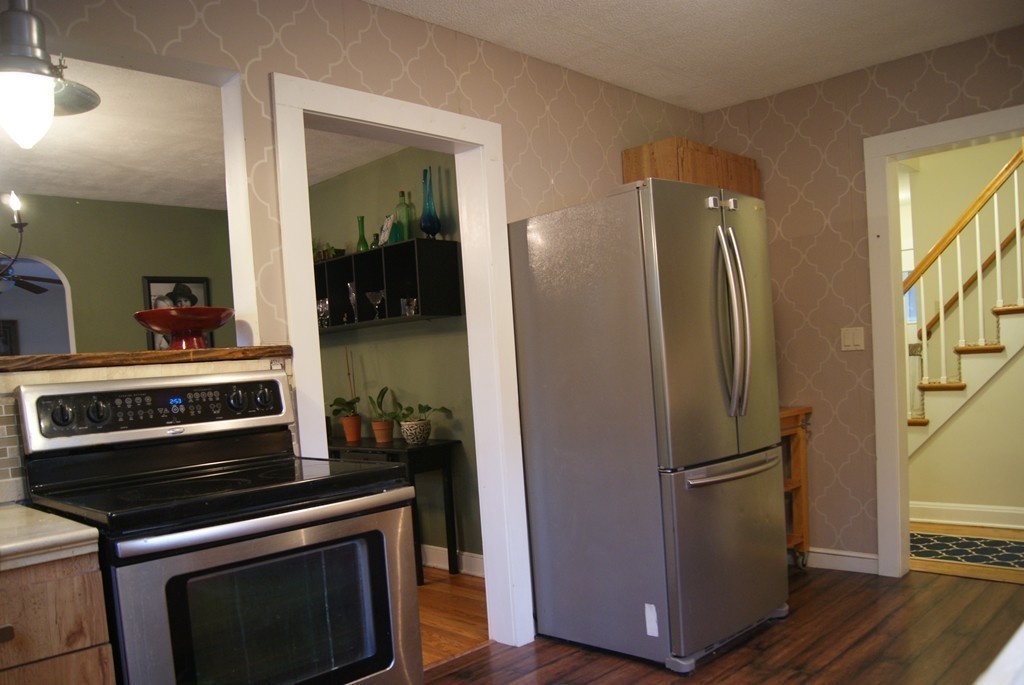 206 Fowler Road Westfield, MA 01085 - Photo 4 of 30 Gallery Image 4