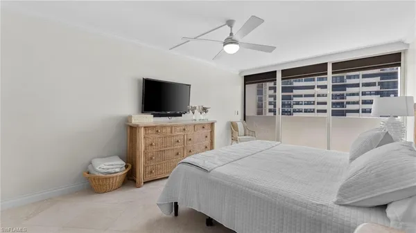 $17,000 | 4005 Gulf Shore Boulevard North, Unit 700, Naples, FL 34103