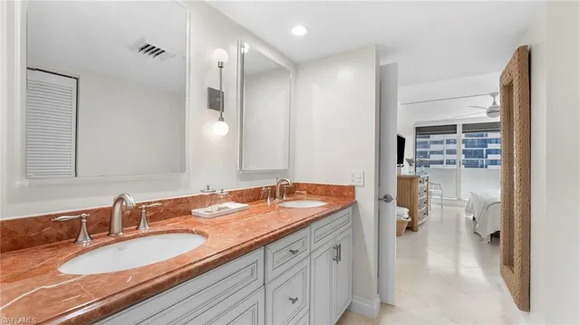 $17,000 | 4005 Gulf Shore Boulevard North, Unit 700, Naples, FL 34103