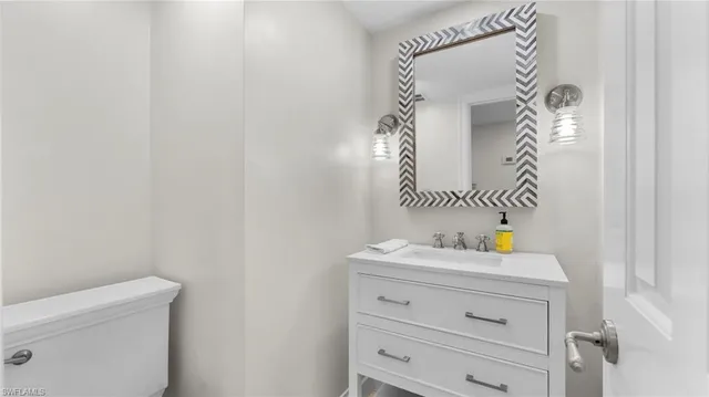 $17,000 | 4005 Gulf Shore Boulevard North, Unit 700, Naples, FL 34103