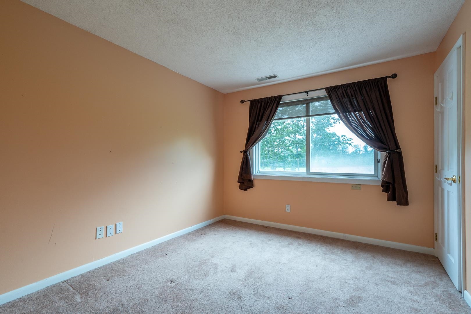 119 Addison Road Goffstown, NH 03045 - Photo 23 of 38