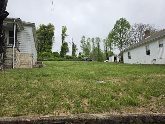 170 10th Street Fieldale, VA 24089 - Photo 3 of 37 3