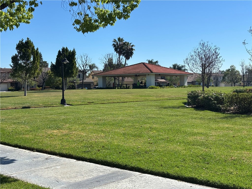 11571 Trailrun Court Riverside, CA 92505 - Photo 18 of 18 a big yard with lots of green space