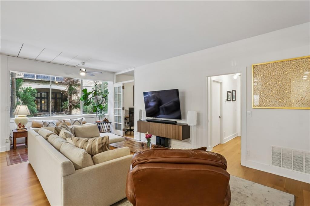 2632 Peachtree Road Northwest, Unit 302B Atlanta, GA 30305 - Photo 8 of 18 Gallery Image 8