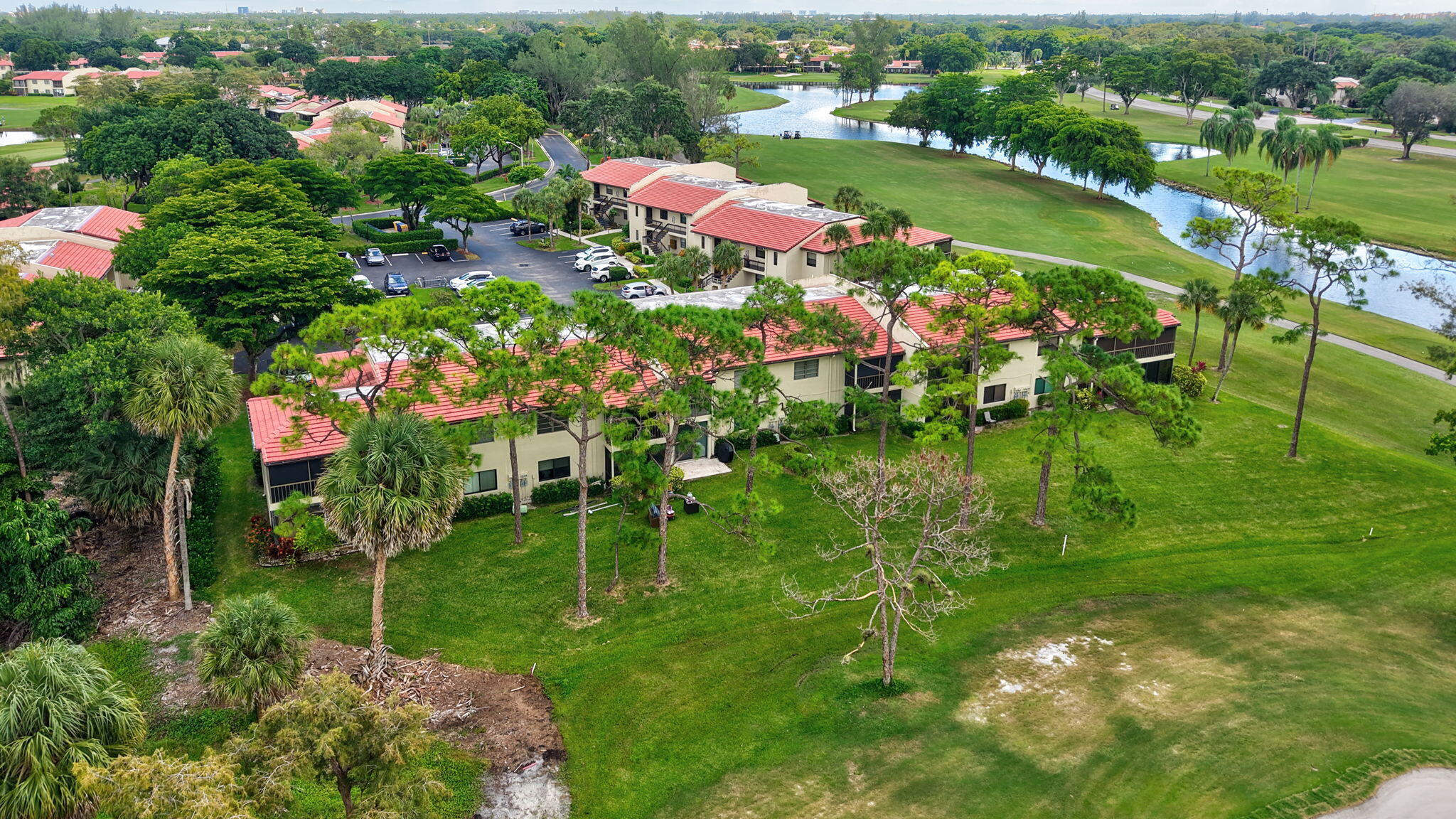 8450 Casa Del Lago, Unit J Boca Raton, FL 33433 - Photo 46 of 55 hood 4