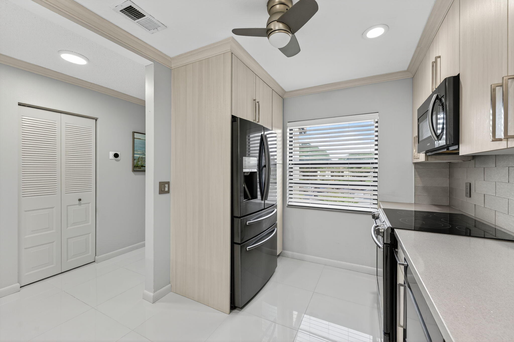 8450 Casa Del Lago, Unit J Boca Raton, FL 33433 - Photo 7 of 55 10-web-or-mls-DSC09344