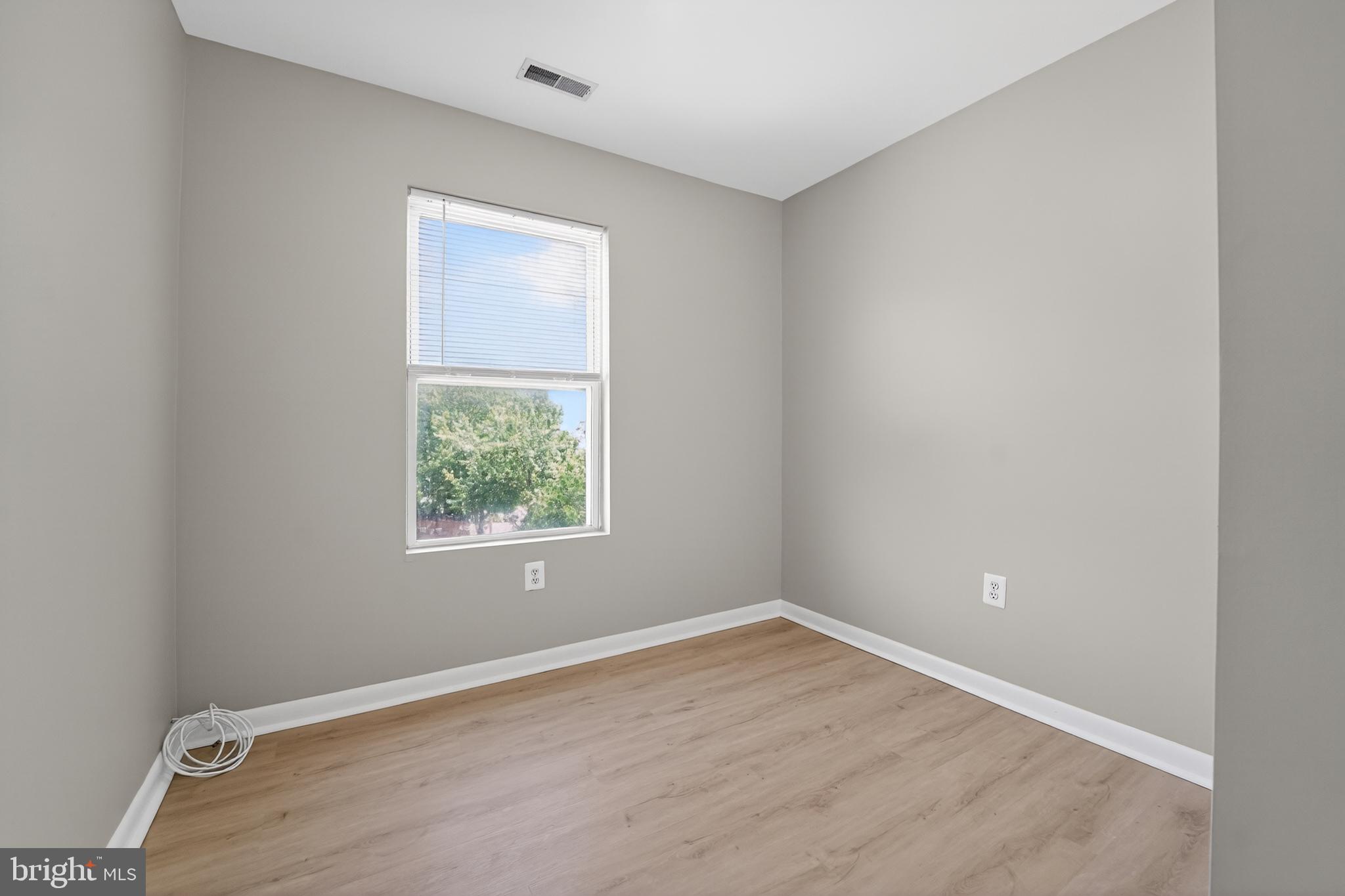 4630 Warren Tree Way Baltimore, MD 21229 - Photo 24 of 29