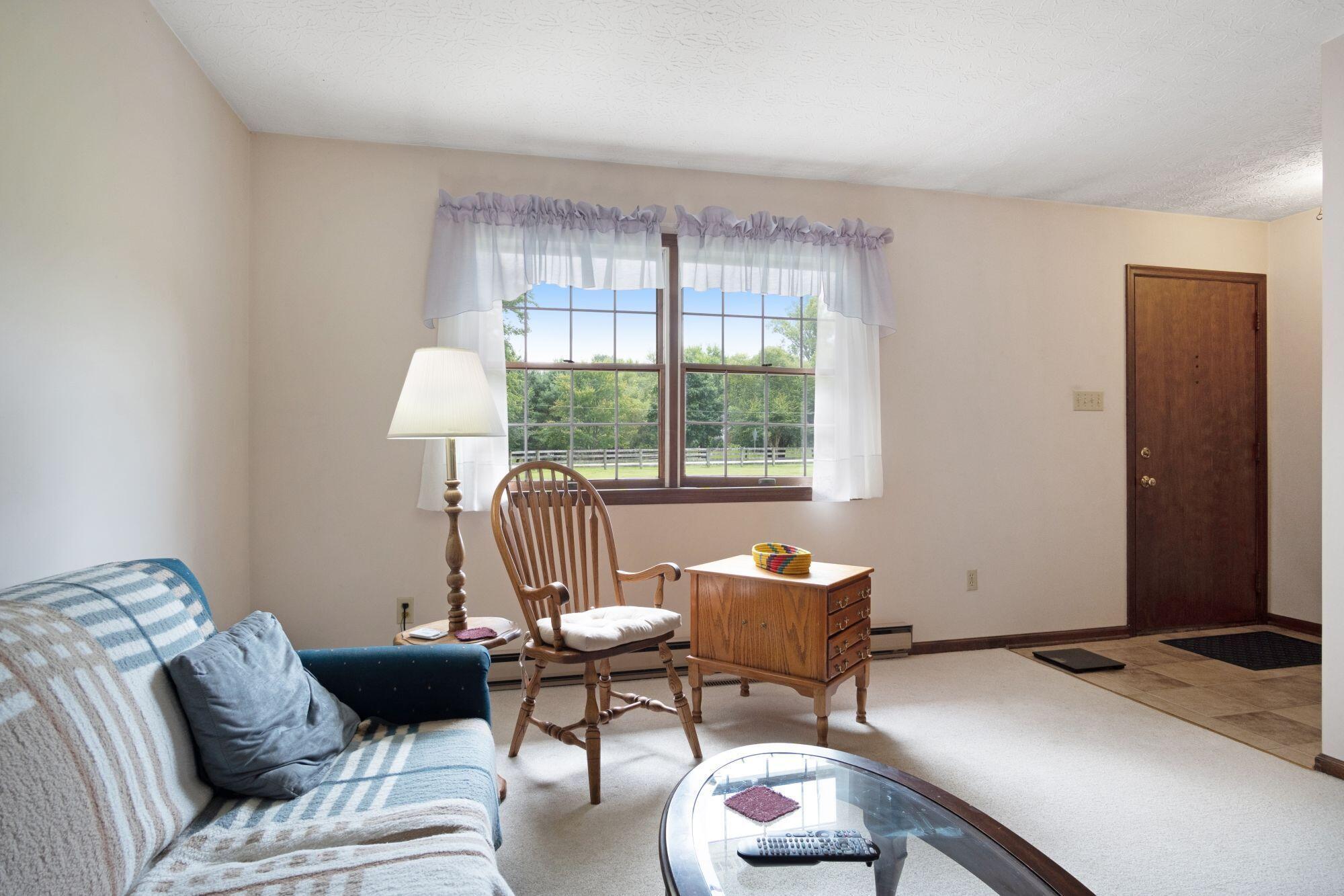 6130 Duffy Road Delaware, OH 43015 - Photo 11 of 54 Living Room/Den