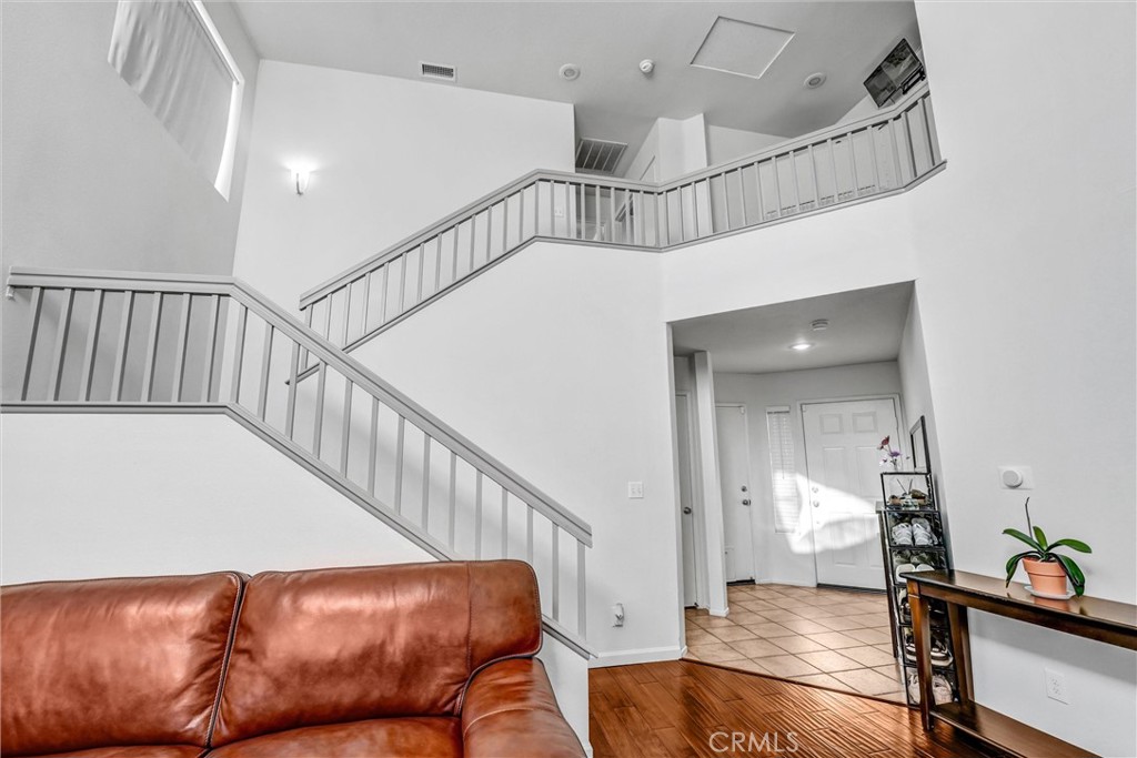 1744 Empty Saddle Road Simi Valley, CA 93063 - Photo 20 of 32