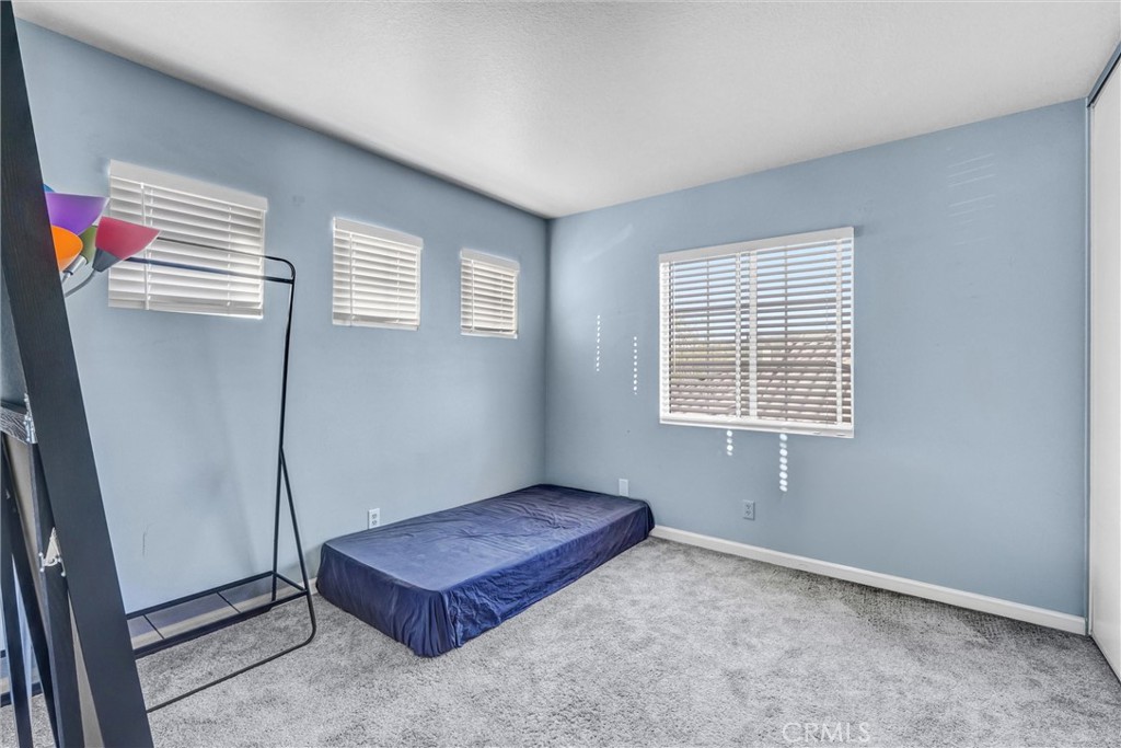 1744 Empty Saddle Road Simi Valley, CA 93063 - Photo 23 of 32