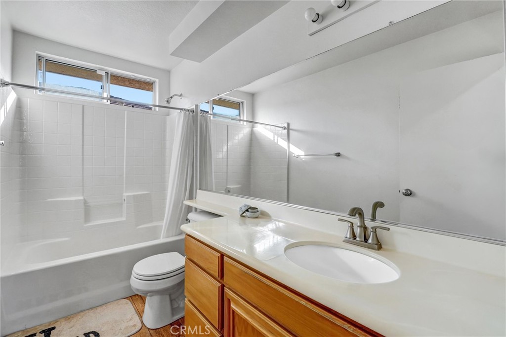 1744 Empty Saddle Road Simi Valley, CA 93063 - Photo 24 of 32