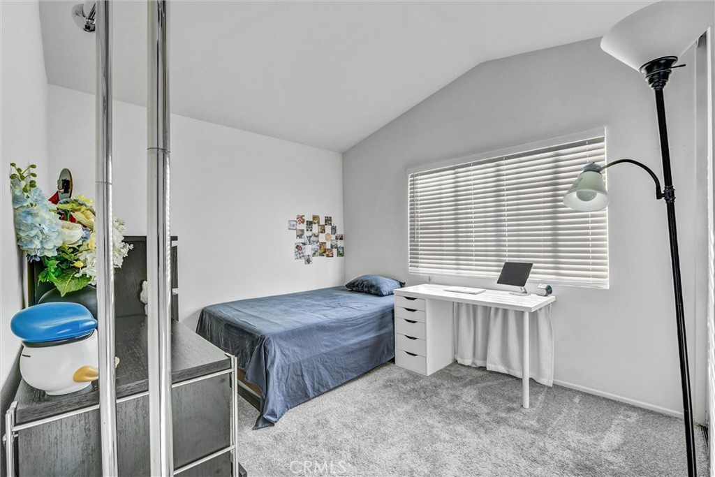 1744 Empty Saddle Road Simi Valley, CA 93063 - Photo 29 of 32