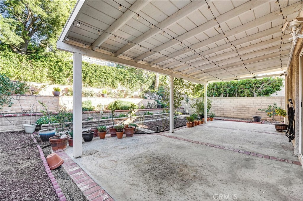 1744 Empty Saddle Road Simi Valley, CA 93063 - Photo 30 of 32