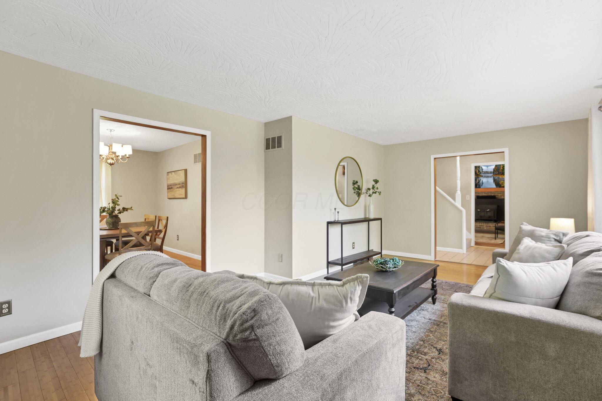170 Ginder Road Northeast Lancaster, OH 43130 - Photo 11 of 70 Living Room