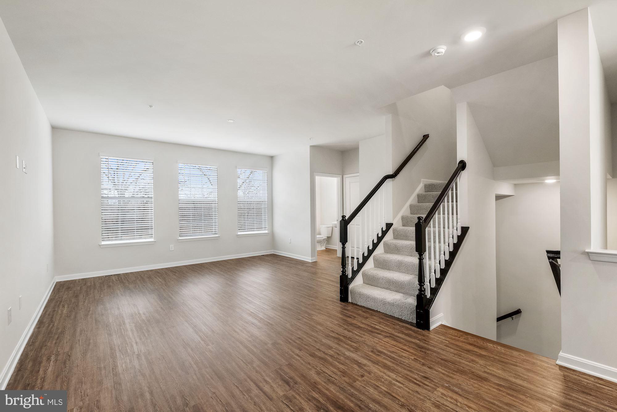 5131 Constitution Street Frederick, MD 21703 - Photo 12 of 28 Living Room