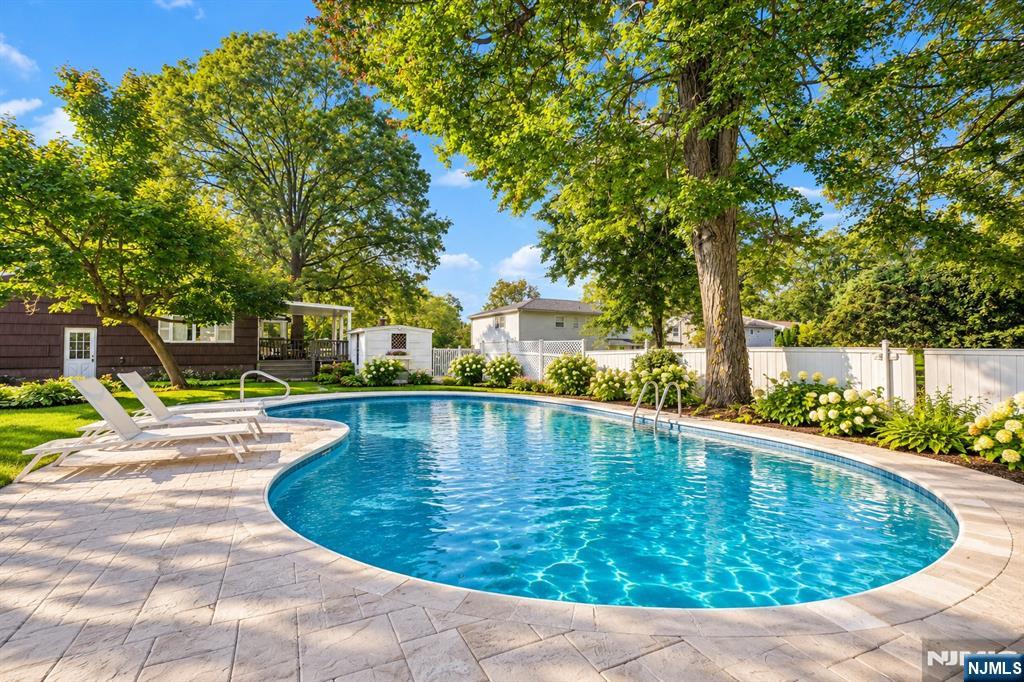 1 Raleigh Lane Wayne, NJ 07470 - Photo 22 of 26 Gallery Image 22