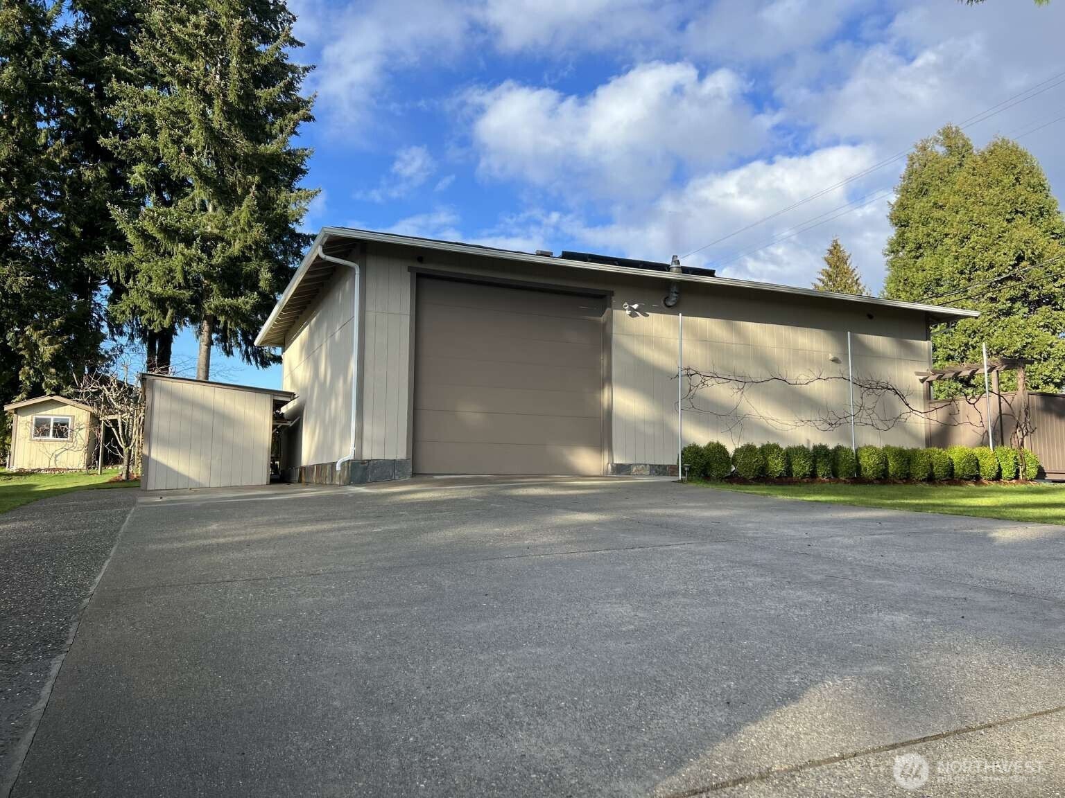 11858 Southeast 236th Street Kent, WA 98031 - Photo 34 of 40