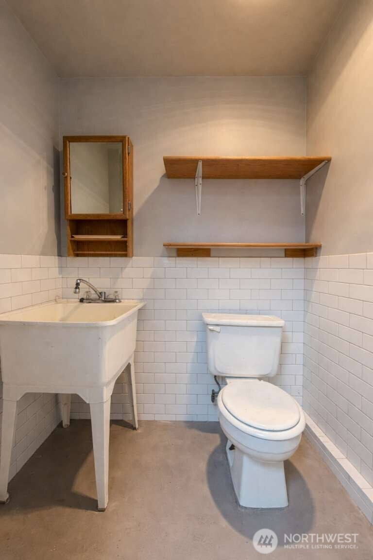 11858 Southeast 236th Street Kent, WA 98031 - Photo 38 of 40