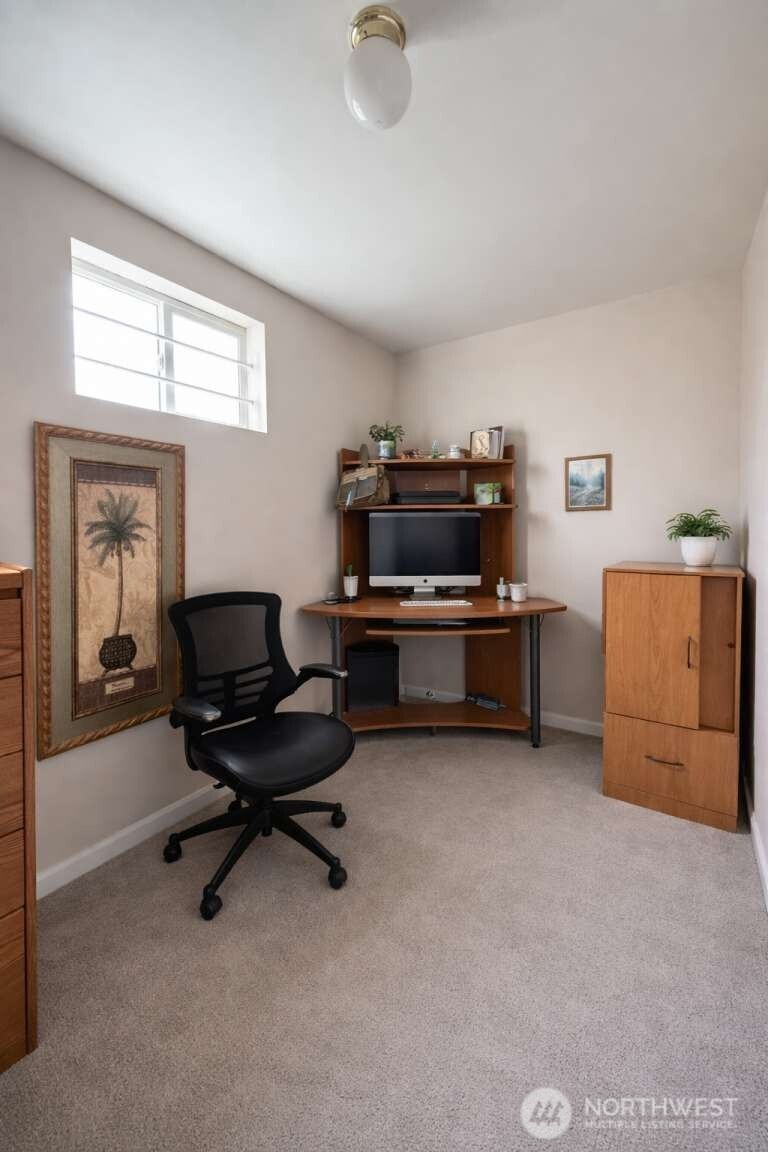 11858 Southeast 236th Street Kent, WA 98031 - Photo 39 of 40