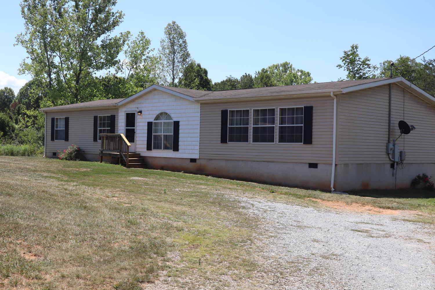 6129 Bethany Road Rustburg, VA 24588 - Photo 2 of 24