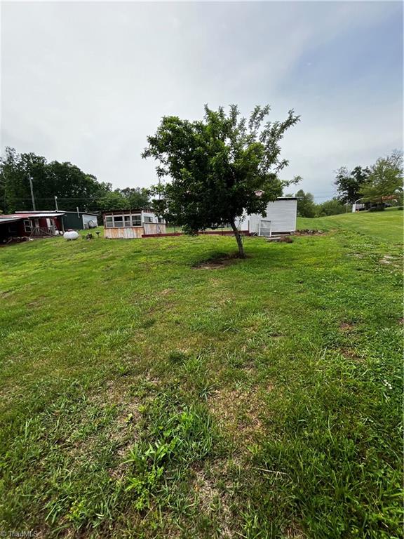2463 Mountain View Loop Stuart, VA 24171 - Photo 14 of 30