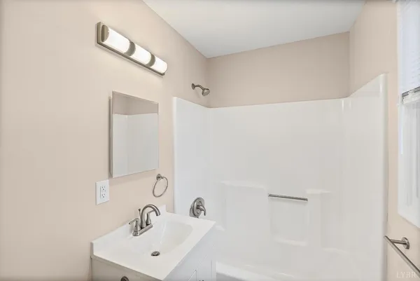 $239,900 | 128 Walnut Street, Amherst, VA 24521