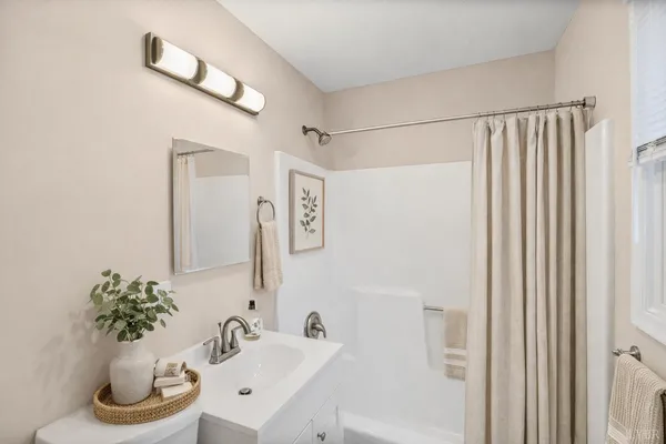 $239,900 | 128 Walnut Street, Amherst, VA 24521