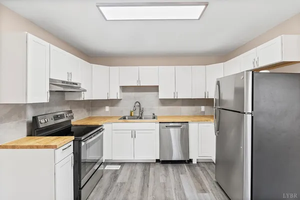 $239,900 | 128 Walnut Street, Amherst, VA 24521