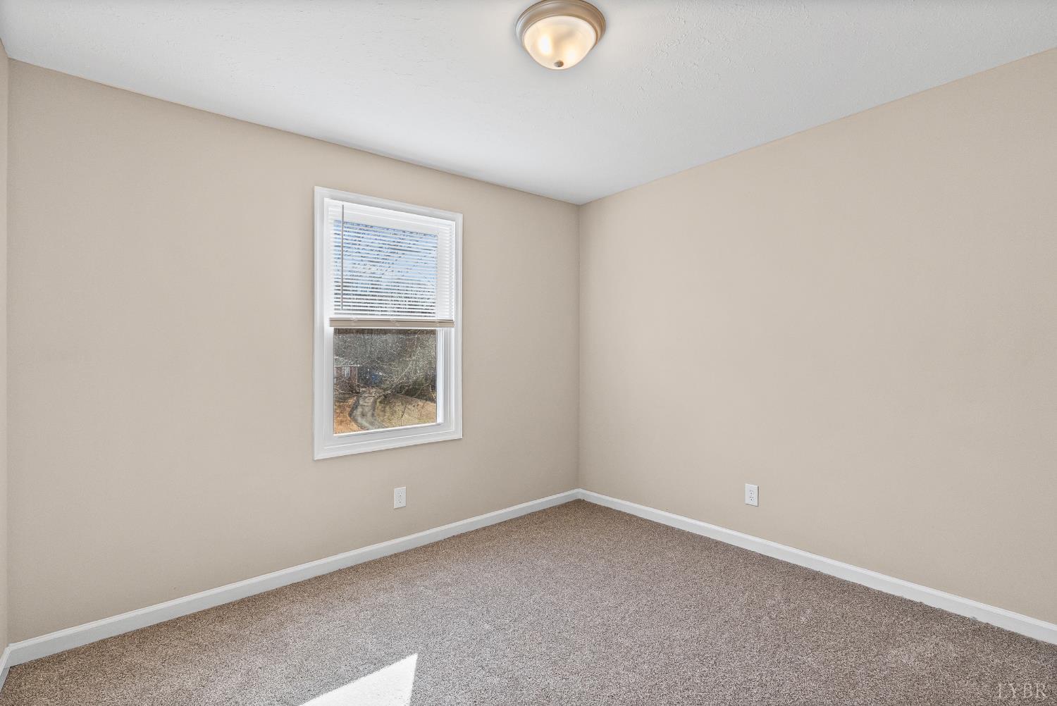 128 Walnut Street Amherst, VA 24521 - Photo 10 of 35