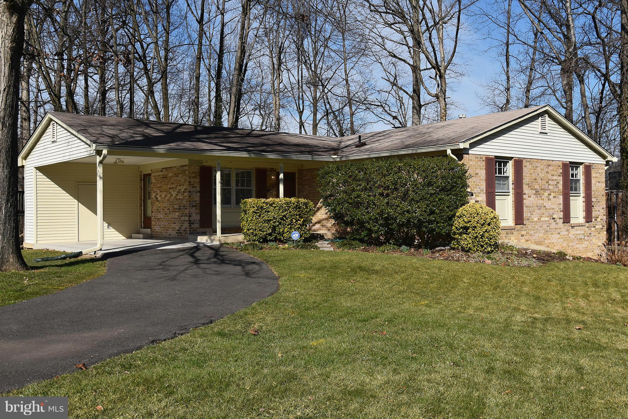 6814 Field Master Drive Springfield, VA 22153 - Photo 1 of 29 Exterior (Front)