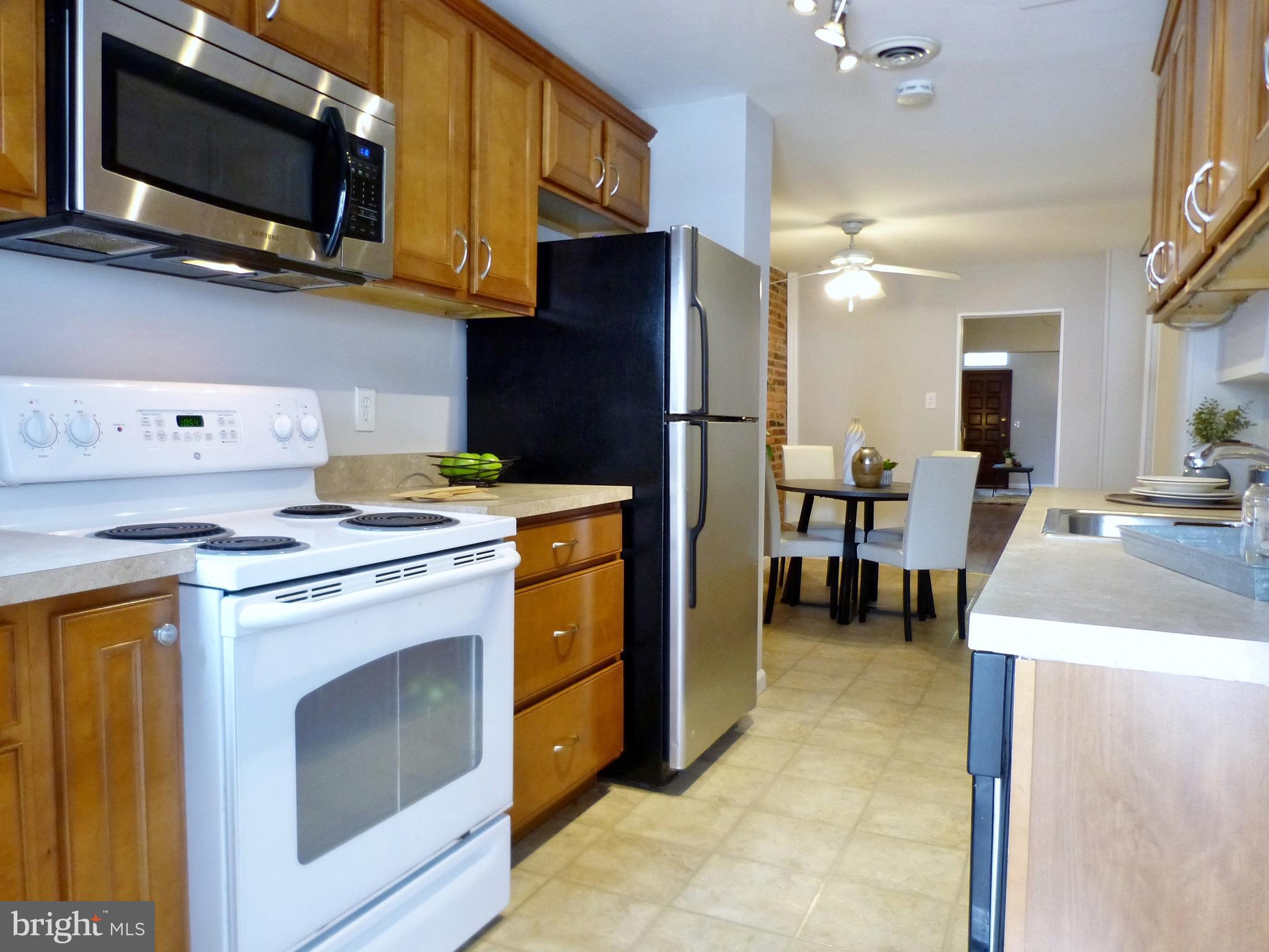 1282 Riverside Avenue Baltimore, MD 21230 - Photo 11 of 38