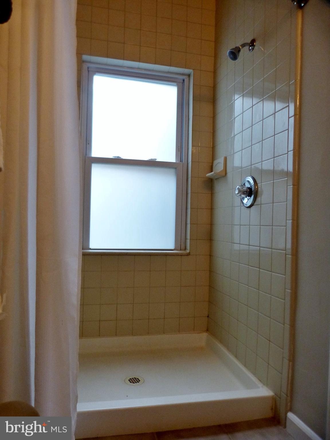 1282 Riverside Avenue Baltimore, MD 21230 - Photo 19 of 38